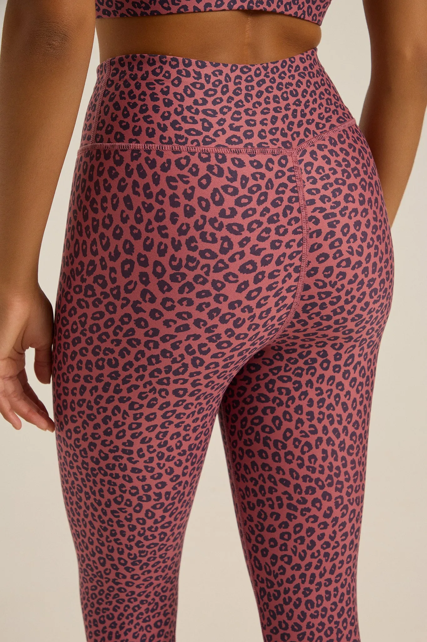 Σετ γυμναστικής με leopard print | Blushberry