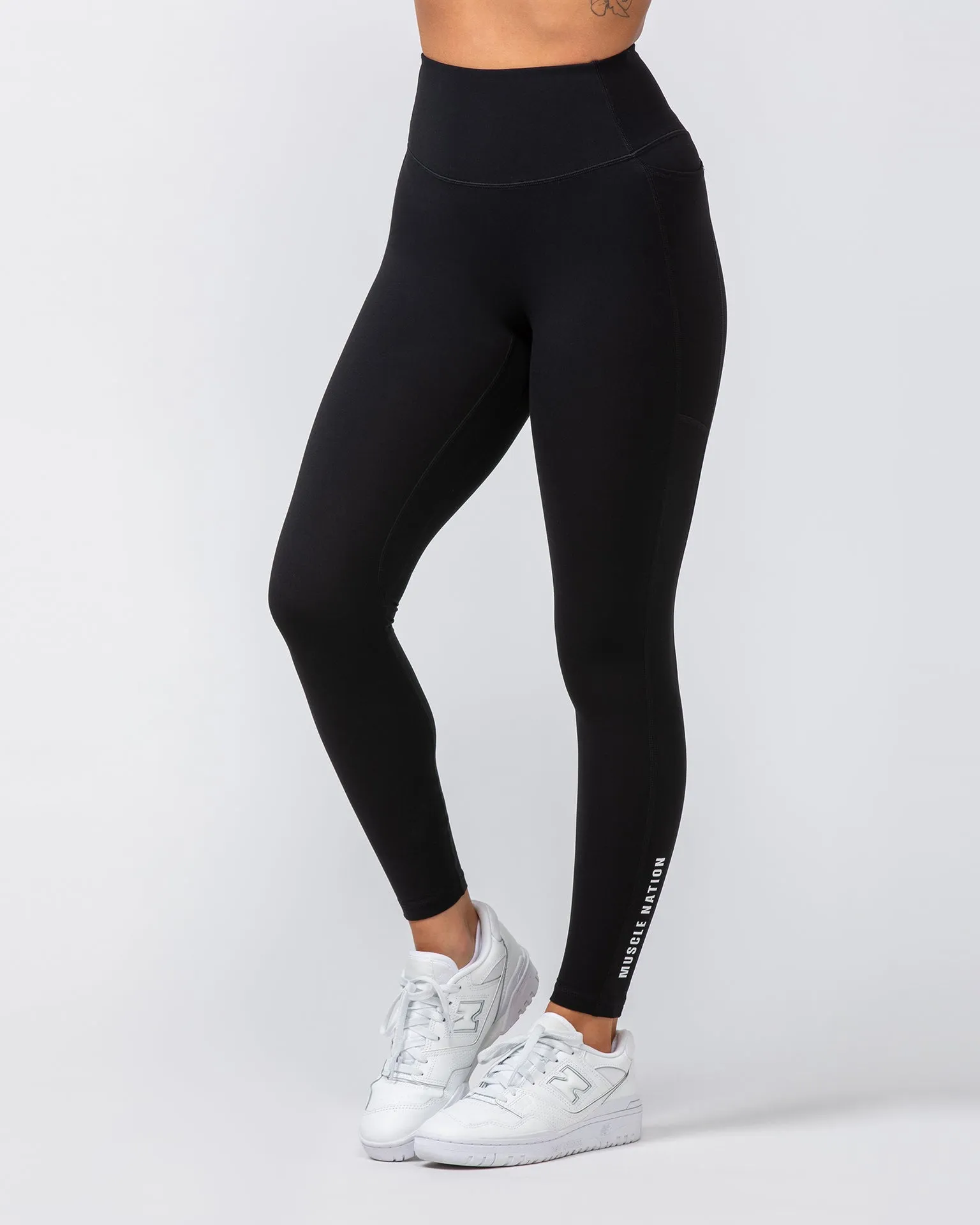 Agility Aura Pocket Ankle Length Leggings - Black
