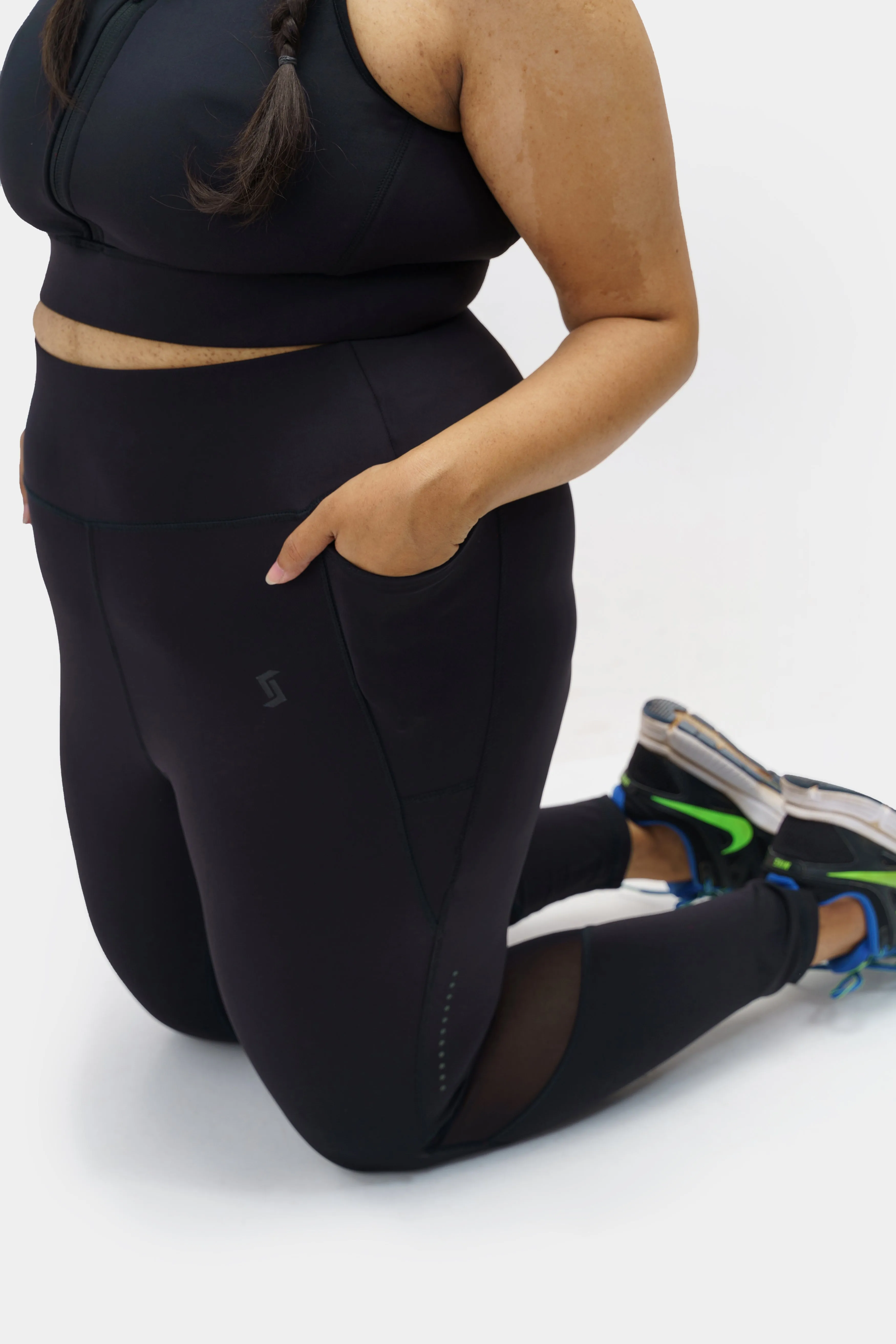 All Eyes On Me Leggings- Black