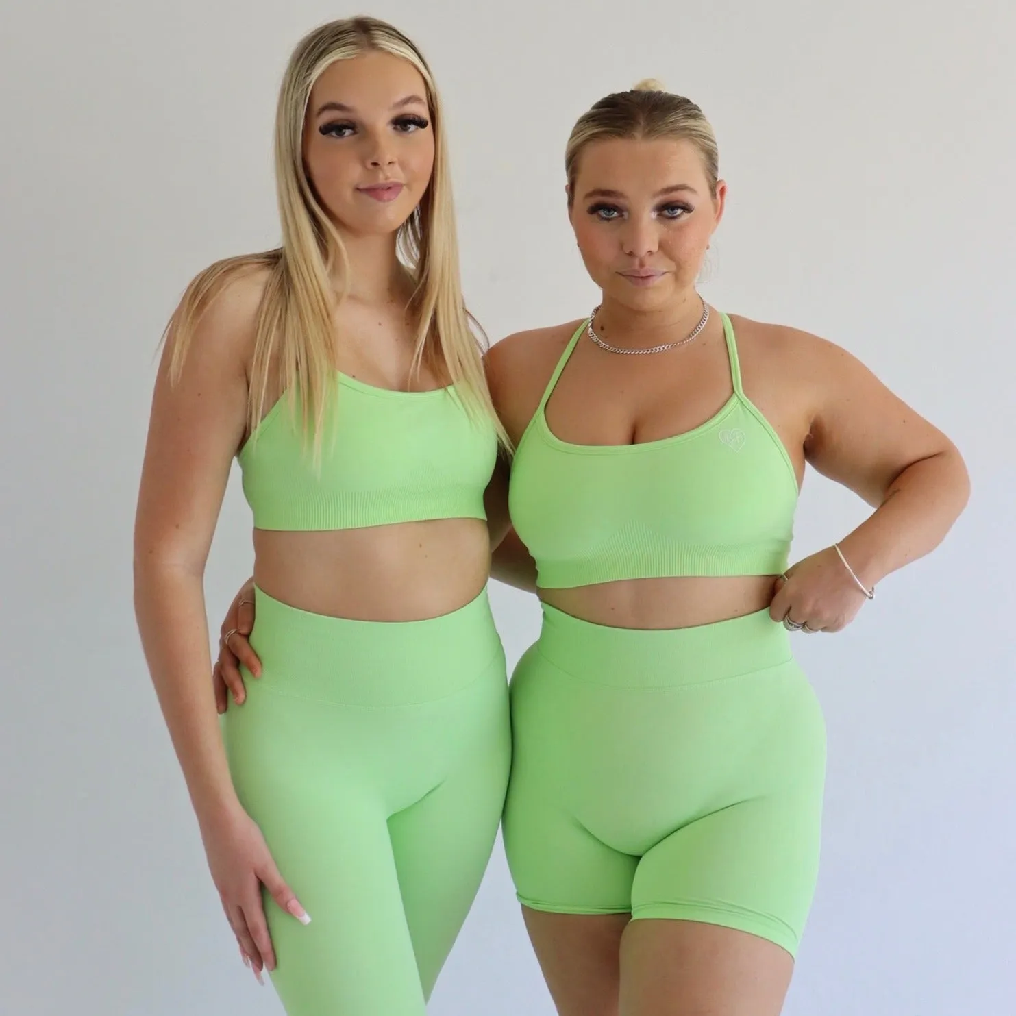 Apple Seamless Crop