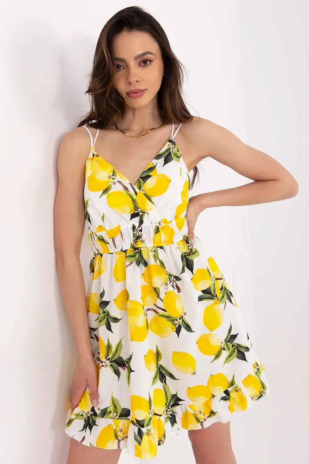 Charming summer dress with a lemon print