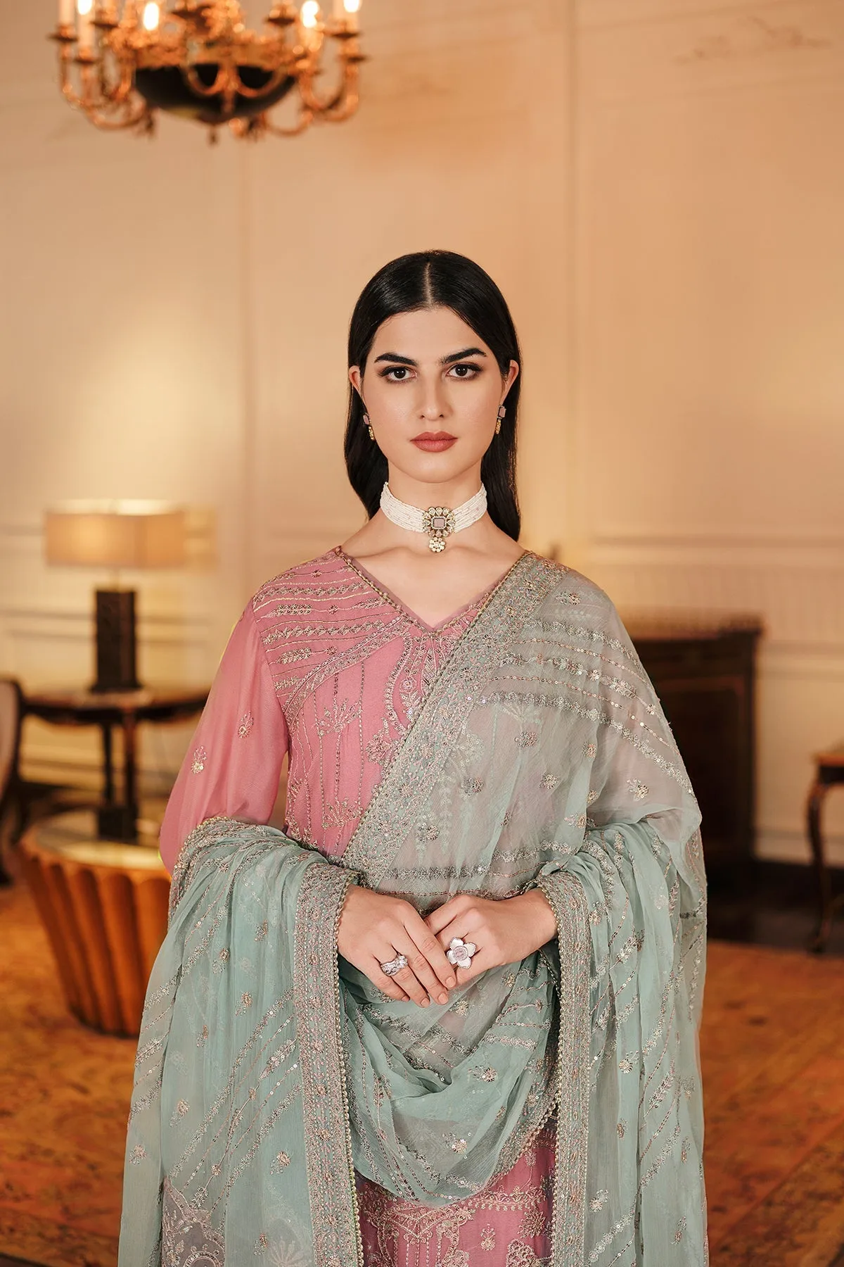 Classic Salwar Suit Tea Pink Embroidered Pakistani Salwar Kameez