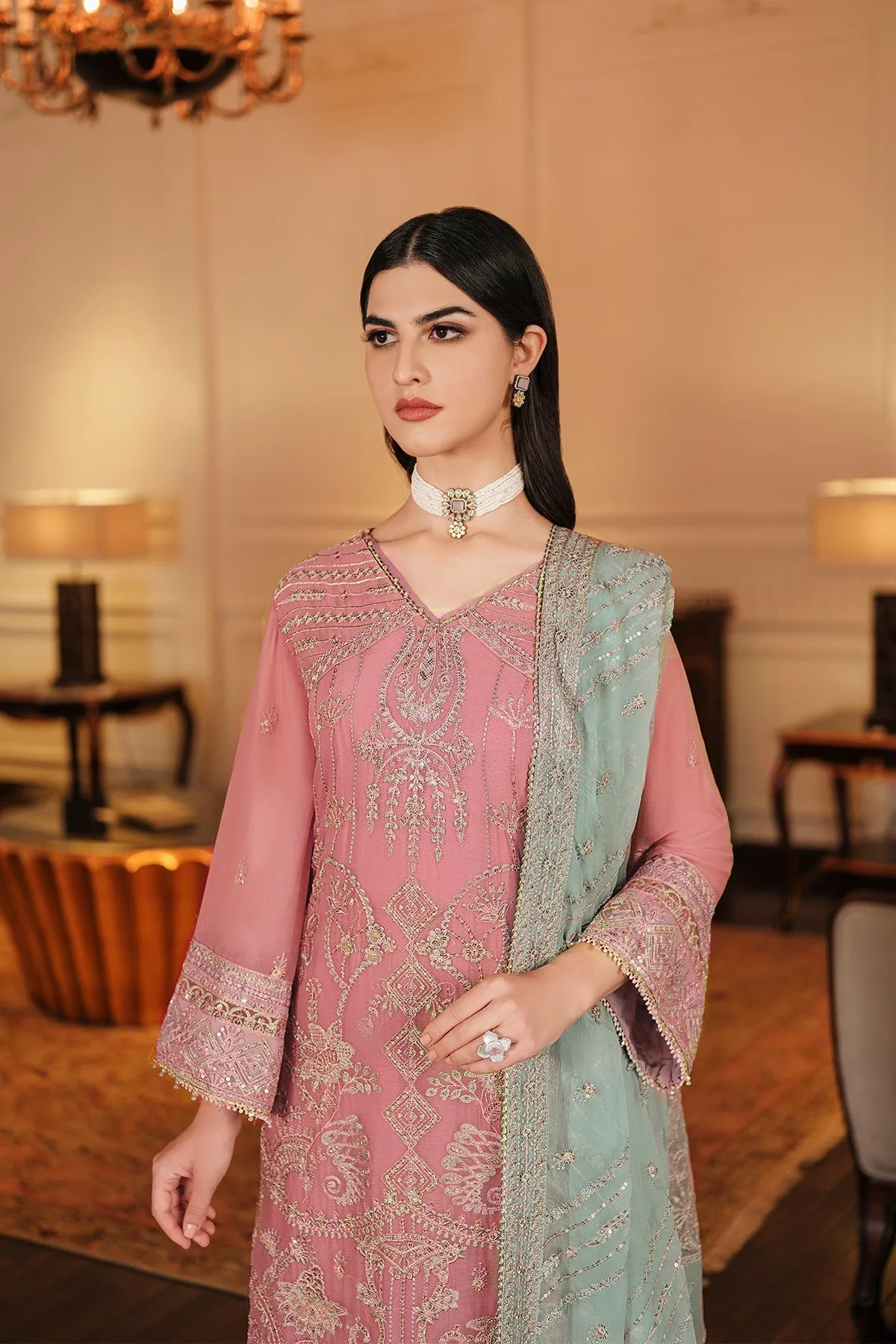 Classic Salwar Suit Tea Pink Embroidered Pakistani Salwar Kameez