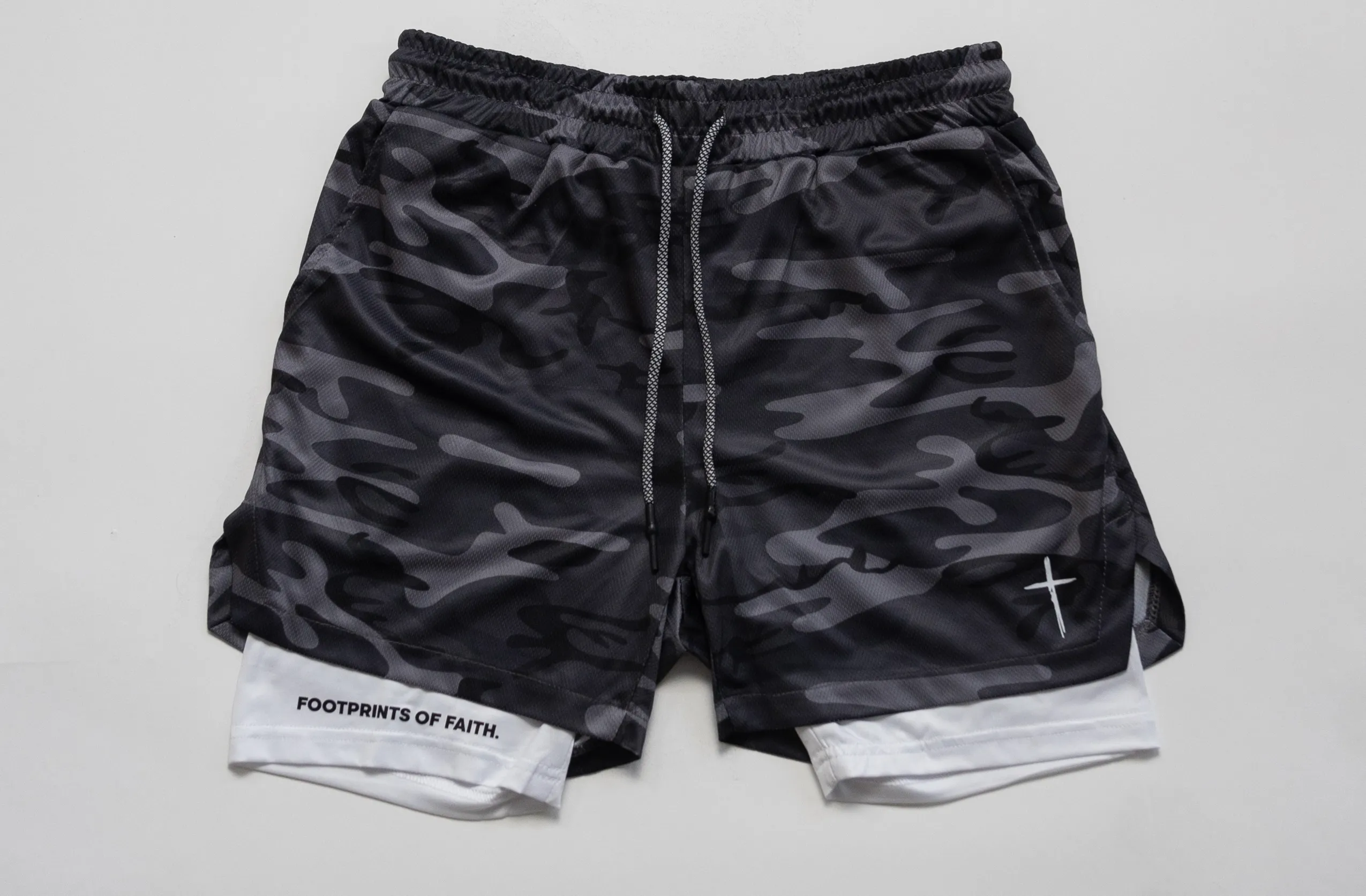 COMPRESSION SHORTS - CAMO GREY