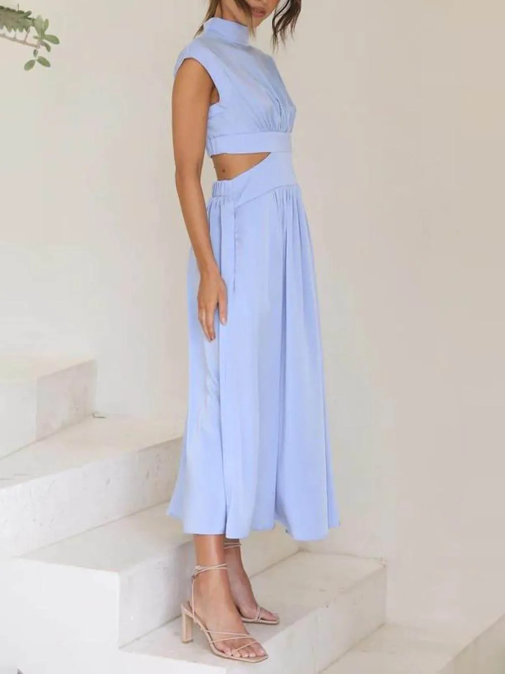 Cutout Waist Pocketed Charming Vacation Midi Dress