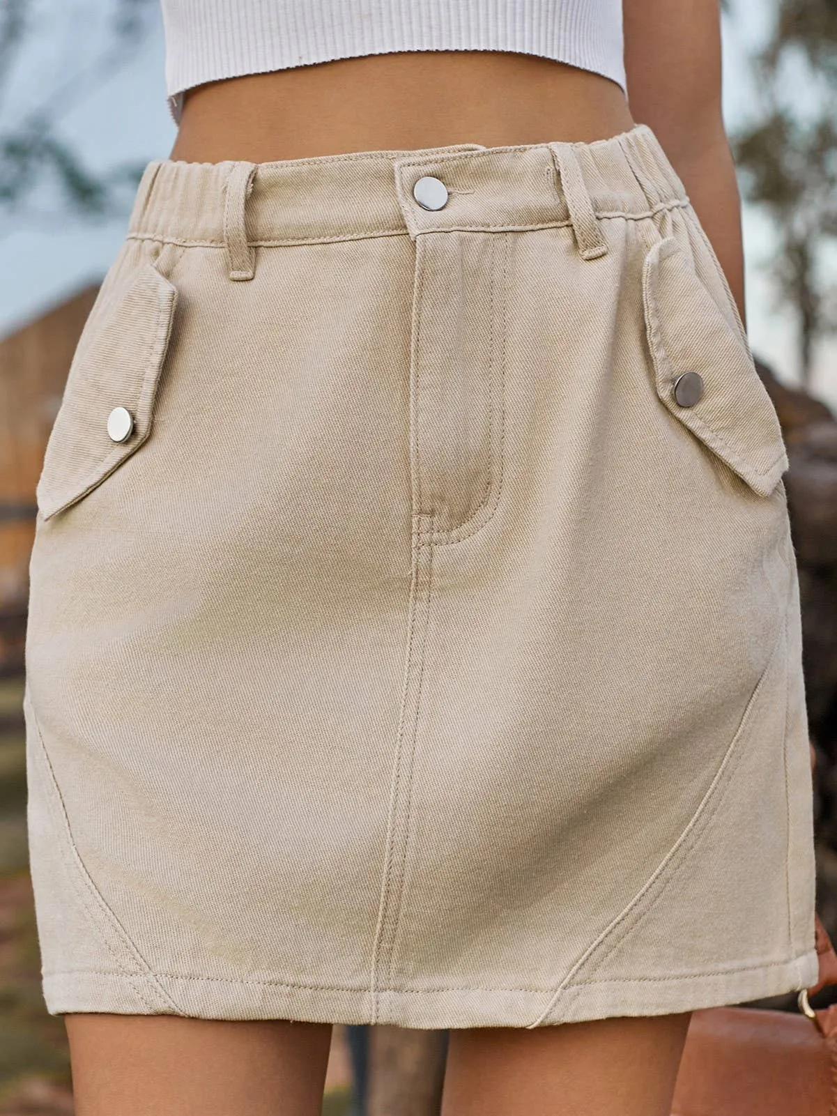 Elastic waist colored high rise cargo denim mini skirt: Beige / L