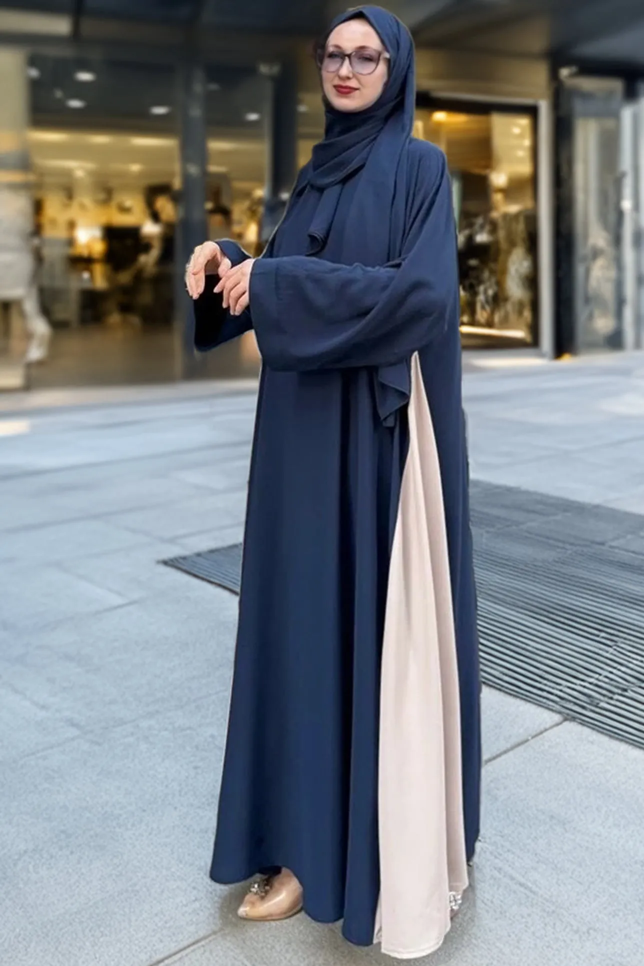Elegant blue Two-Tone Crepe Abaya