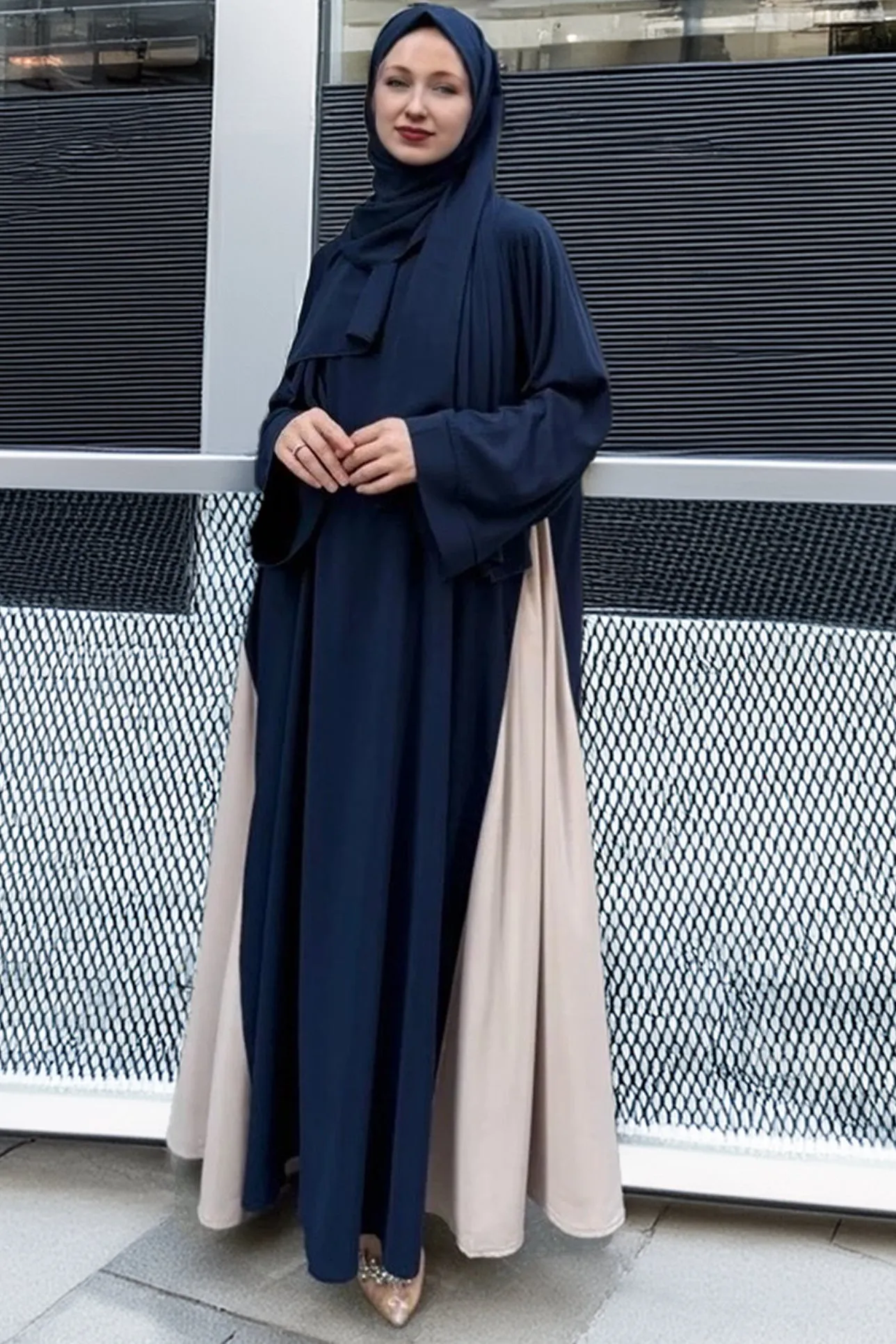 Elegant blue Two-Tone Crepe Abaya