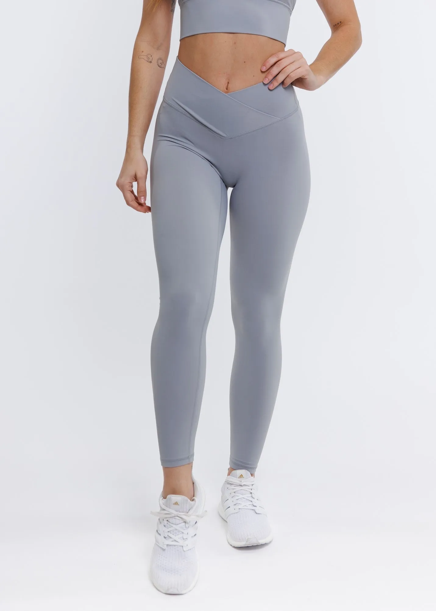 Elevate Cross Leggings - Grey