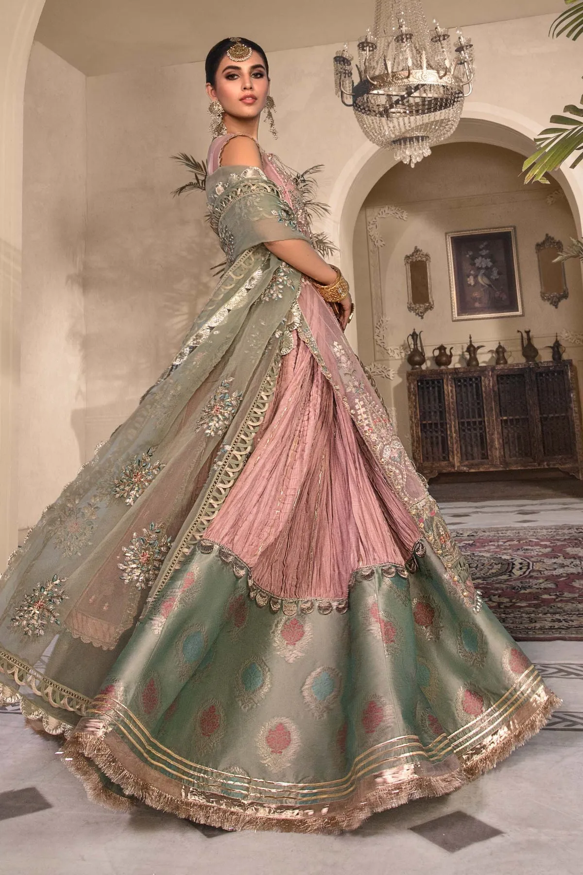 Embroidered Green Salwar Kameez Pakistani Wedding Dresses