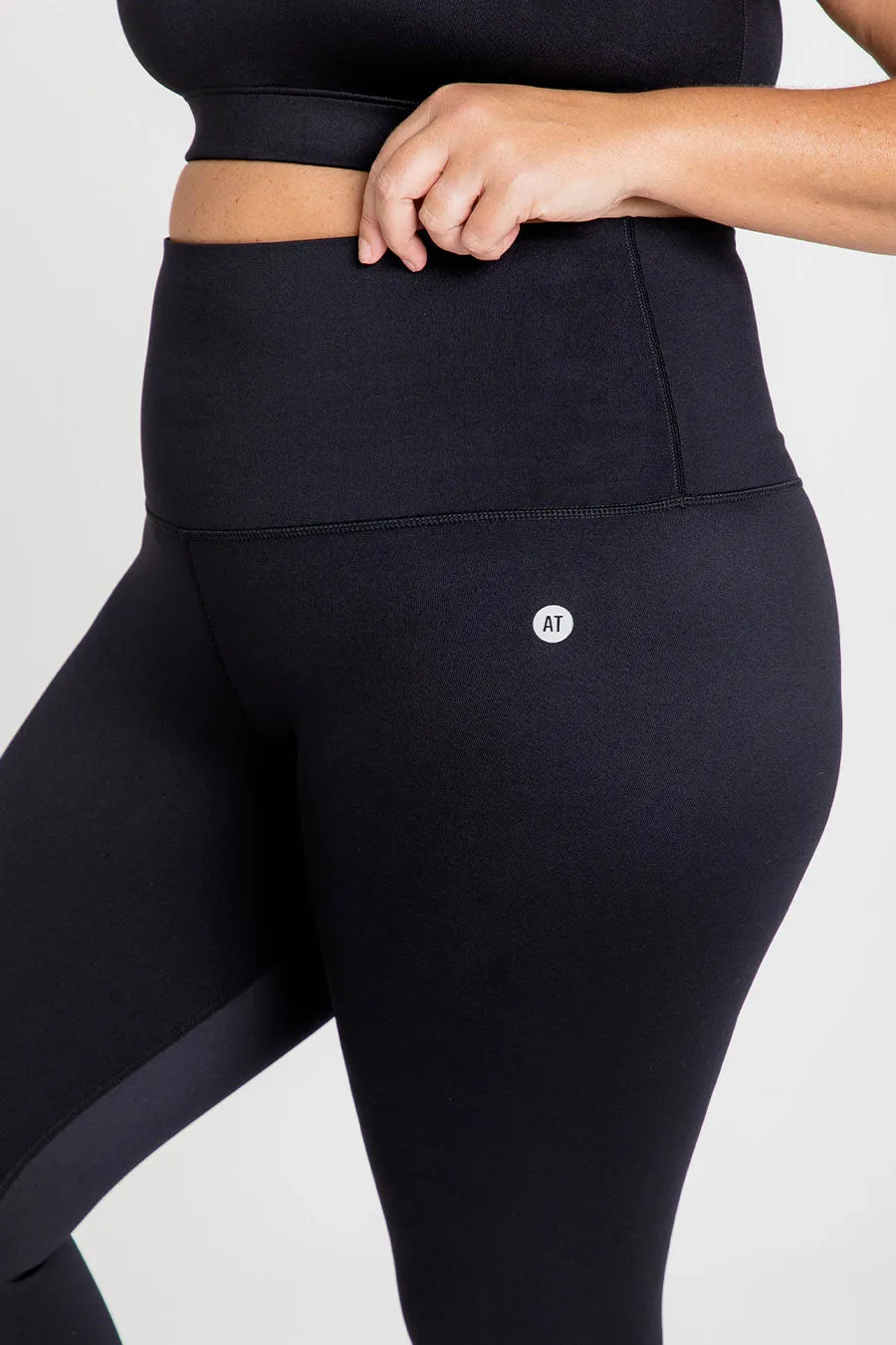 Essential High-Waist Move 7/8 Length Legging - Black