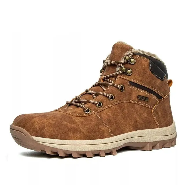 Extravagant men's leather boots, warm plush non-slip waterproof plush boots.