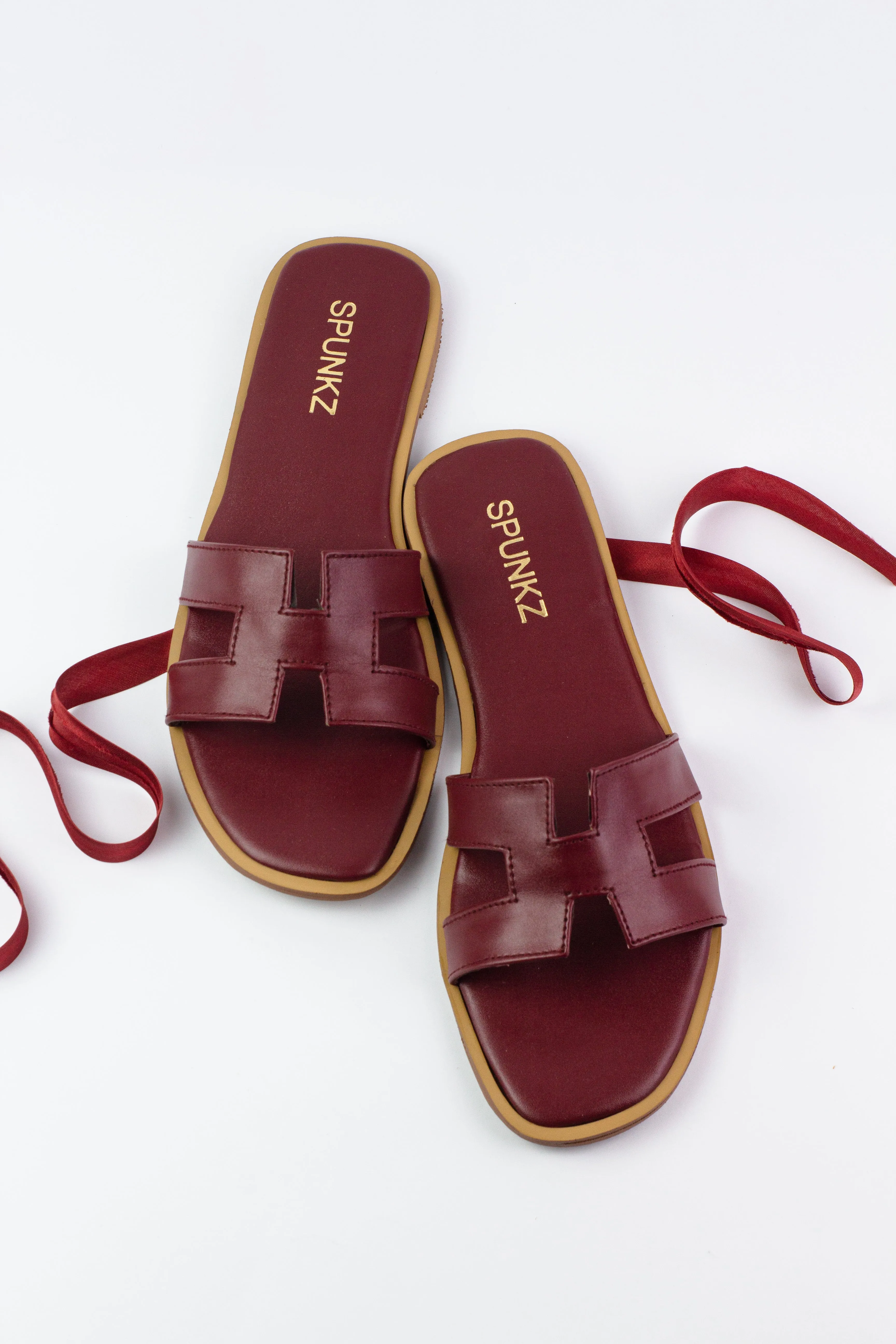 Hania Iconic H Style Oran Flat Slides in Maroon-11058
