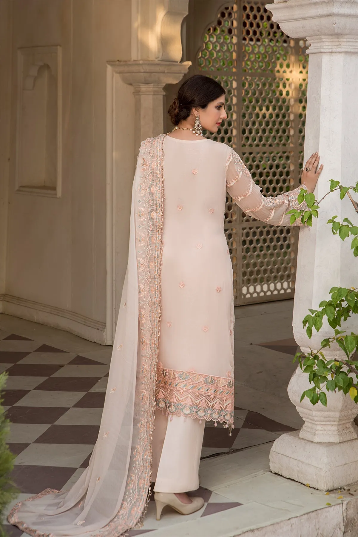 Ivory Heavily Embellished Pakistani Salwar Kameez Dupatta Salwar Suit