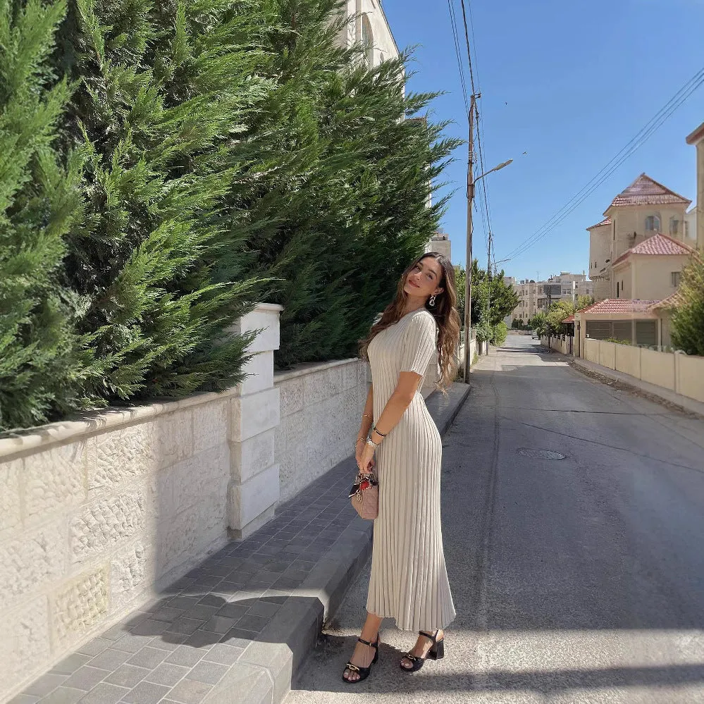 Lana - Pleated Maxi Dress