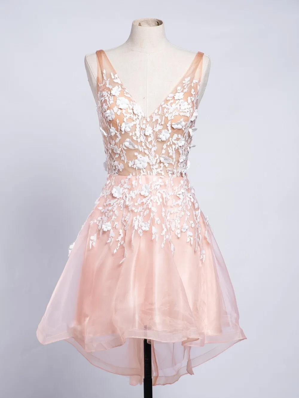 Lovely Short Homecoming Gowns Straps V Neck Cocktail Dresses Floral Open Back Sleeveless Wedding Party Gowns Mini Prom Dress