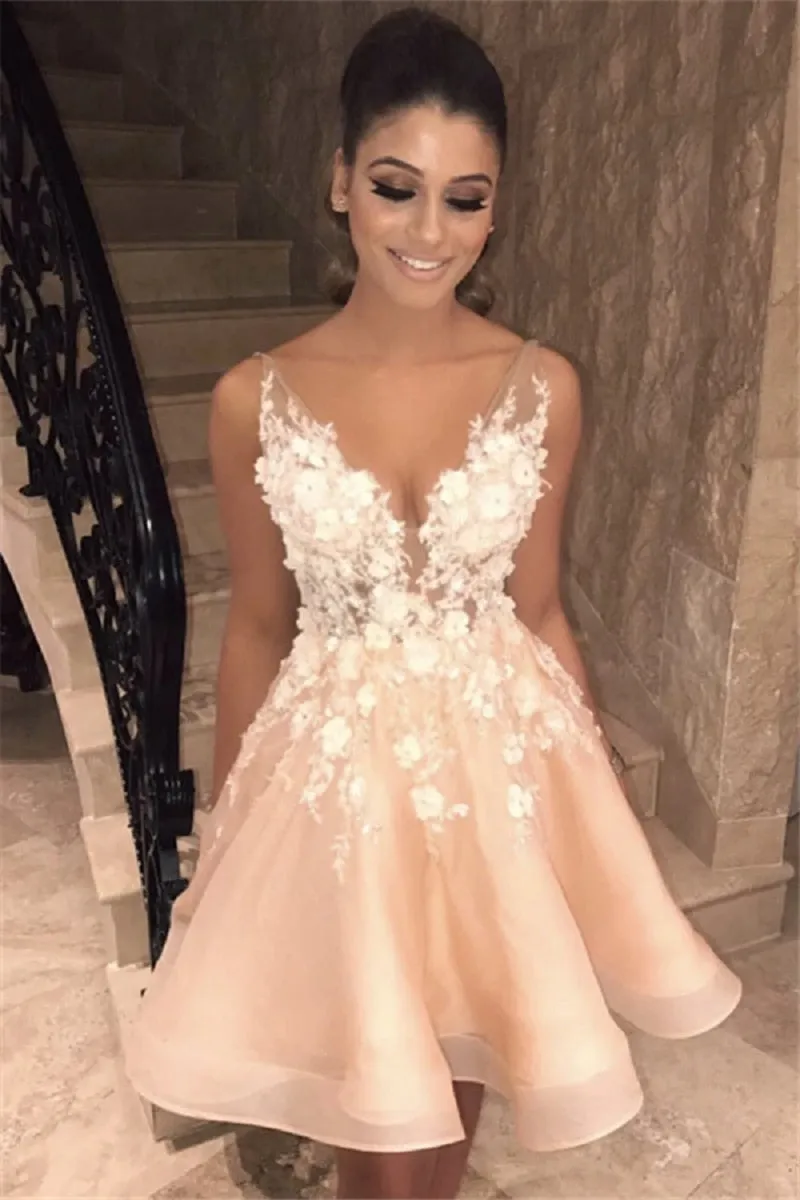 Lovely Short Homecoming Gowns Straps V Neck Cocktail Dresses Floral Open Back Sleeveless Wedding Party Gowns Mini Prom Dress