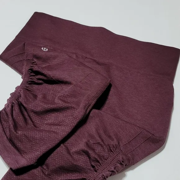 LULULEMON HIGH WAISTED CAPRI LEGGINGS CROPPED BURGUNDY ATHLEISURE ACTIVEWEAR 10
