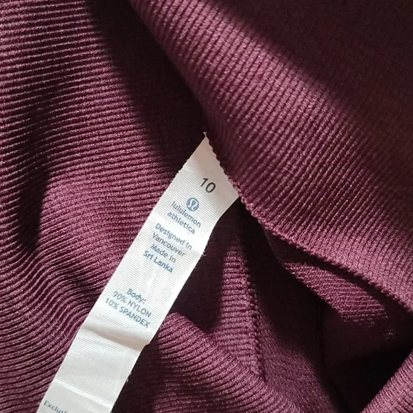 LULULEMON HIGH WAISTED CAPRI LEGGINGS CROPPED BURGUNDY ATHLEISURE ACTIVEWEAR 10