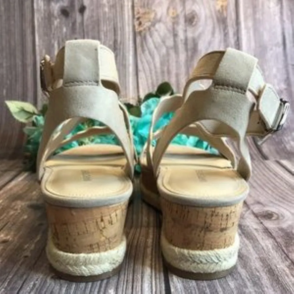 MARC FISHER Fayme Light Natural Suede Leather Flatform Sandals 9M