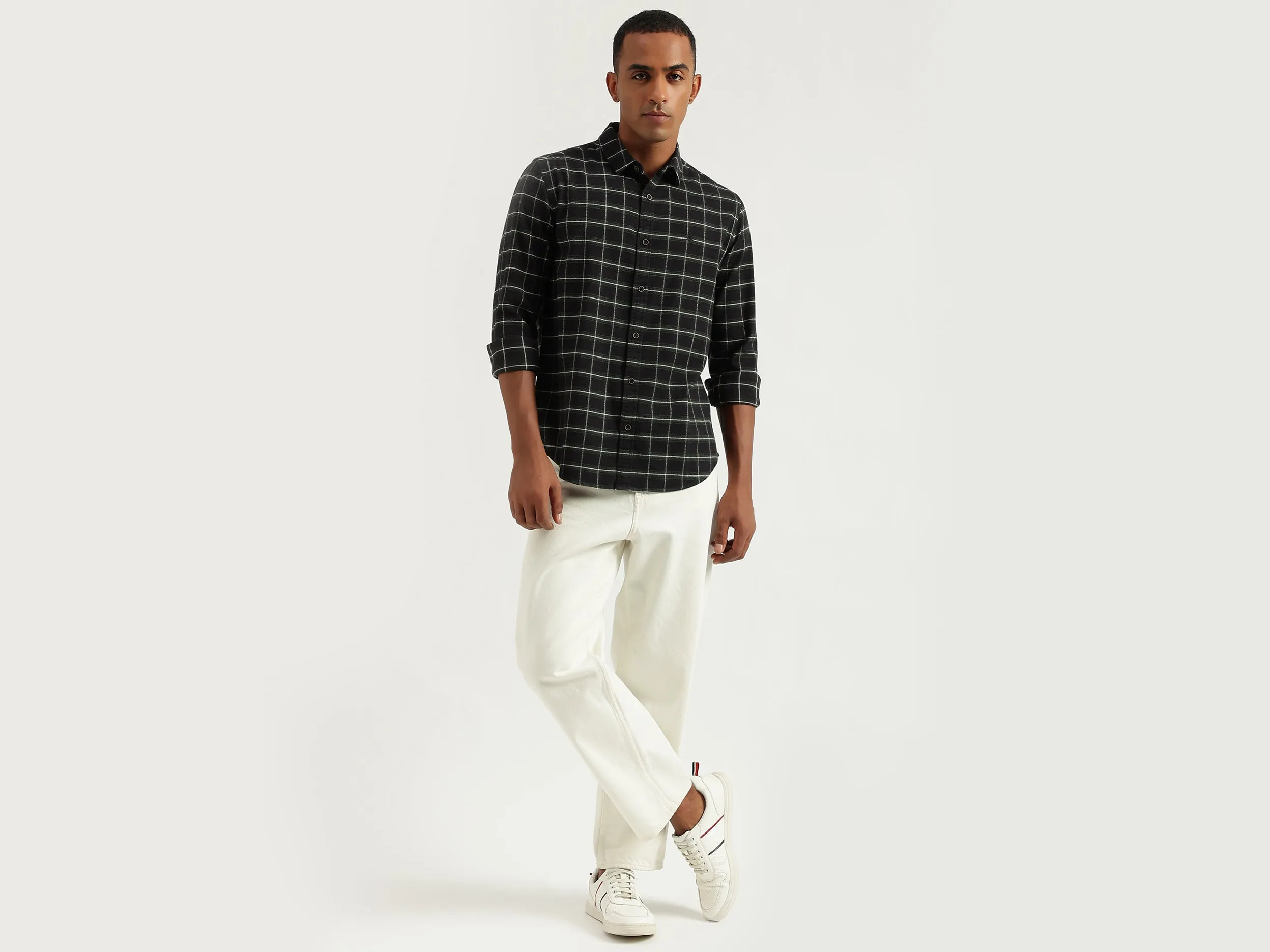 Men's Regular Fit Spread Collar Checked Shirts