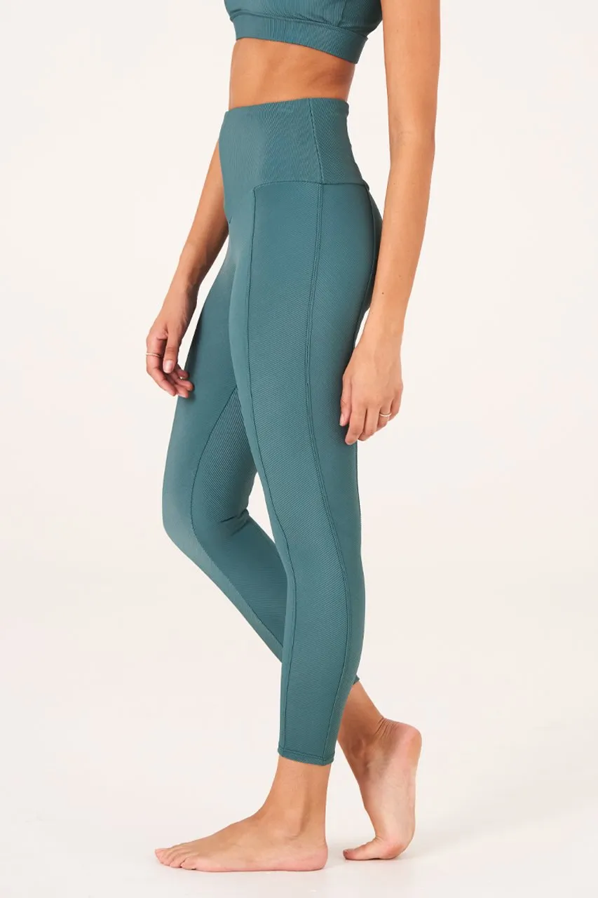 ONZIE Sweetheart Midi Legging Pale Cacti Rib