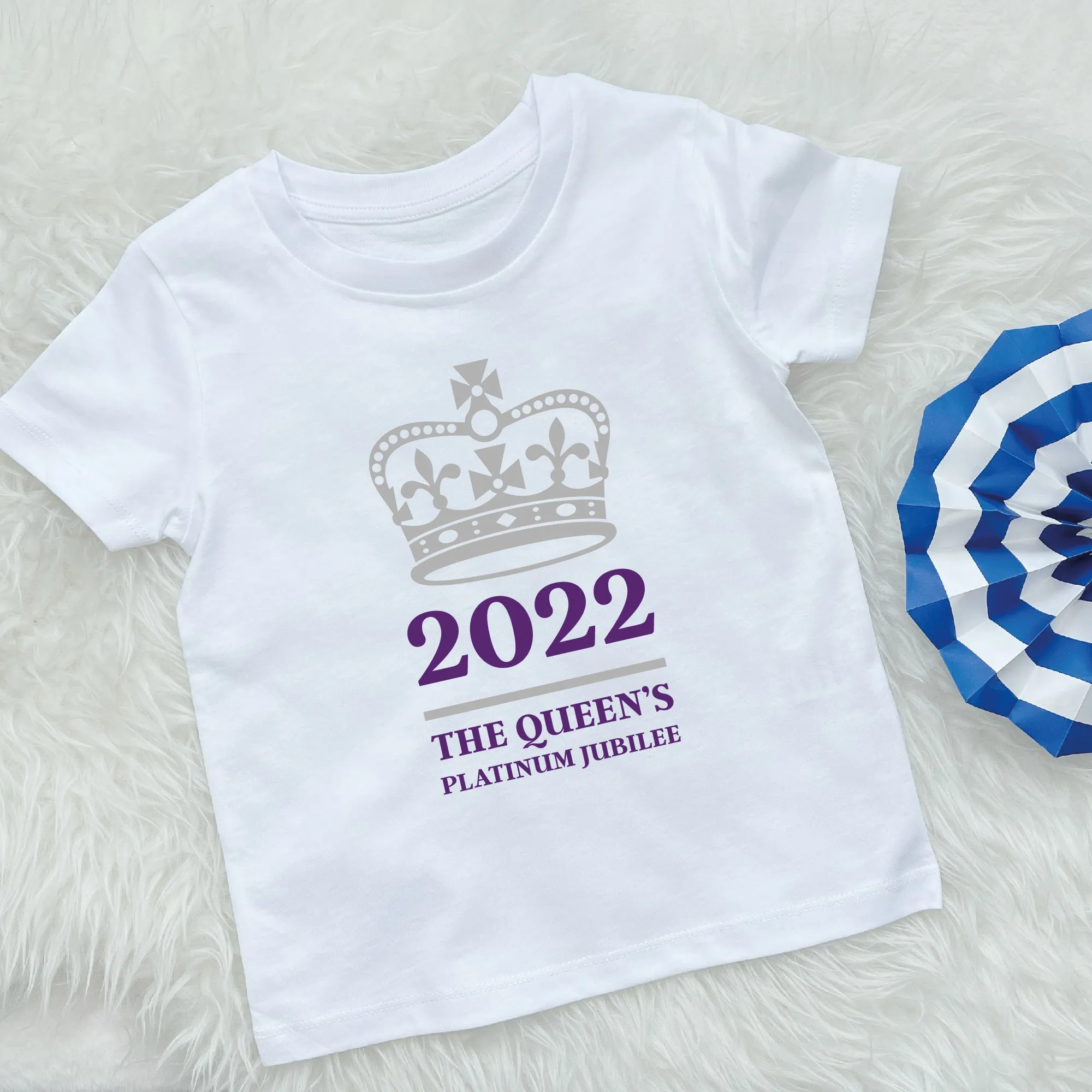 Queen's 2022 Platinum Jubilee Kids T Shirt With Crown