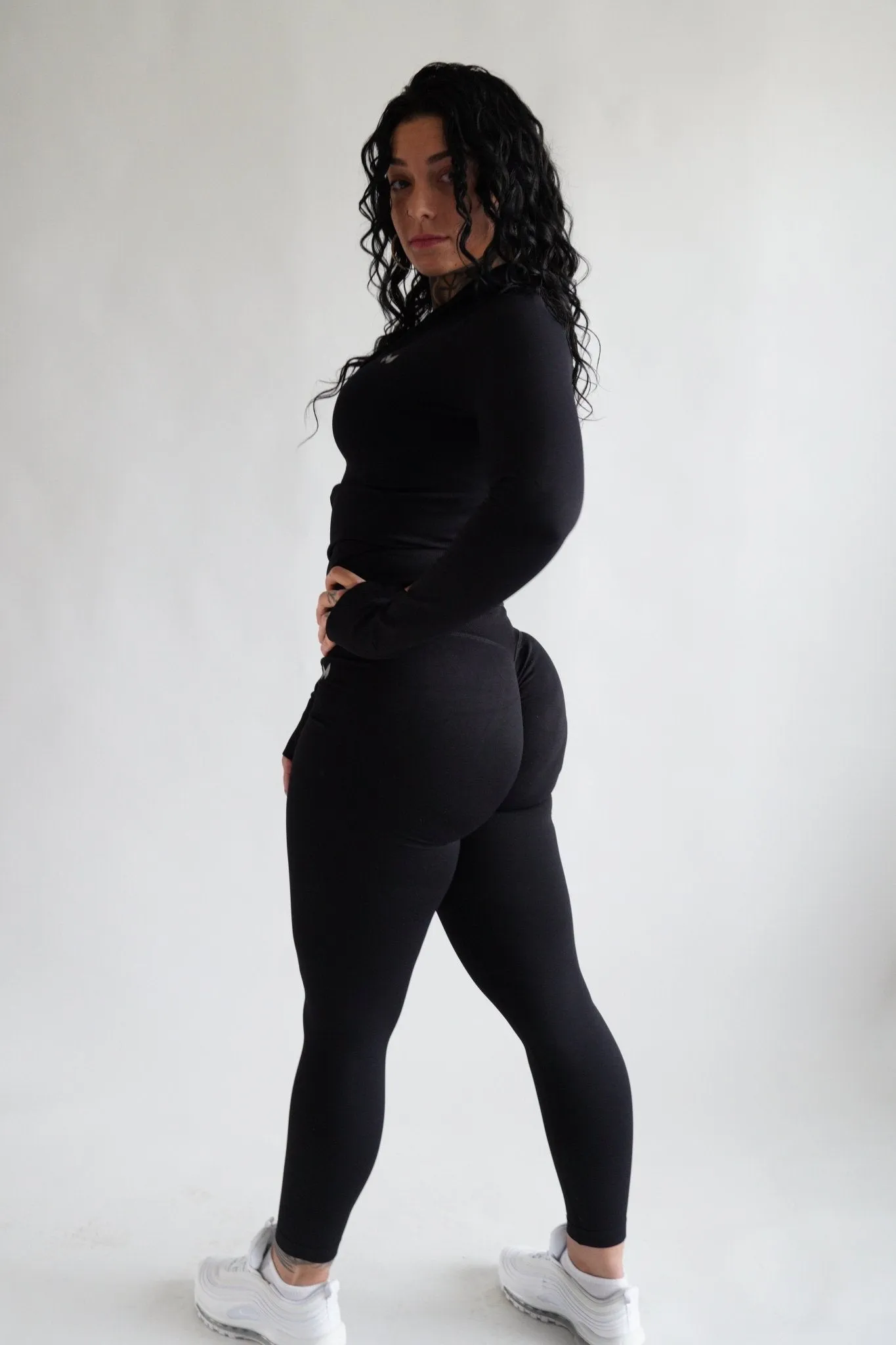 SEAMLESS SCULPTED FIT LEGGINGS | BLACK