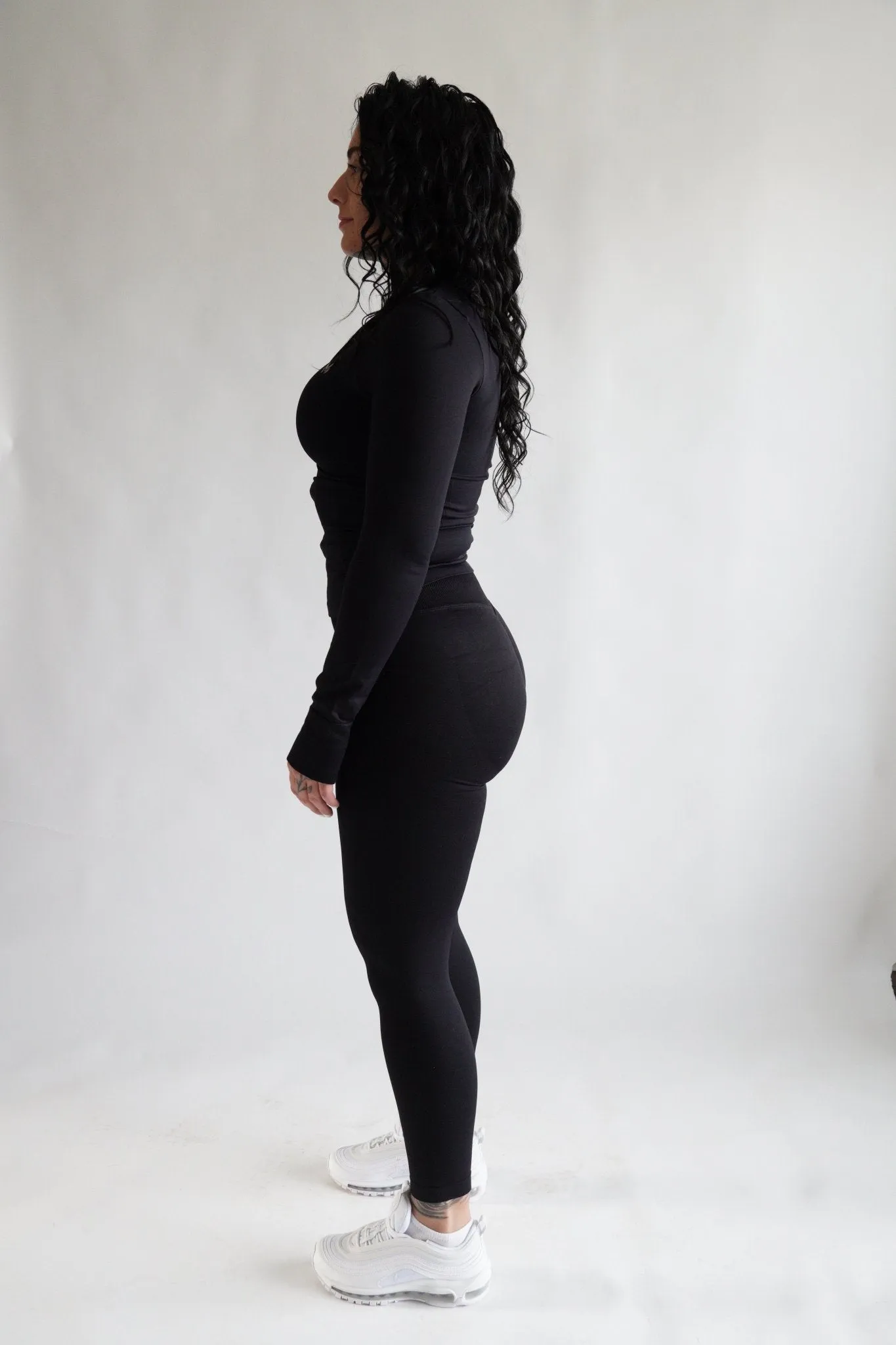 SEAMLESS SCULPTED FIT LEGGINGS | BLACK