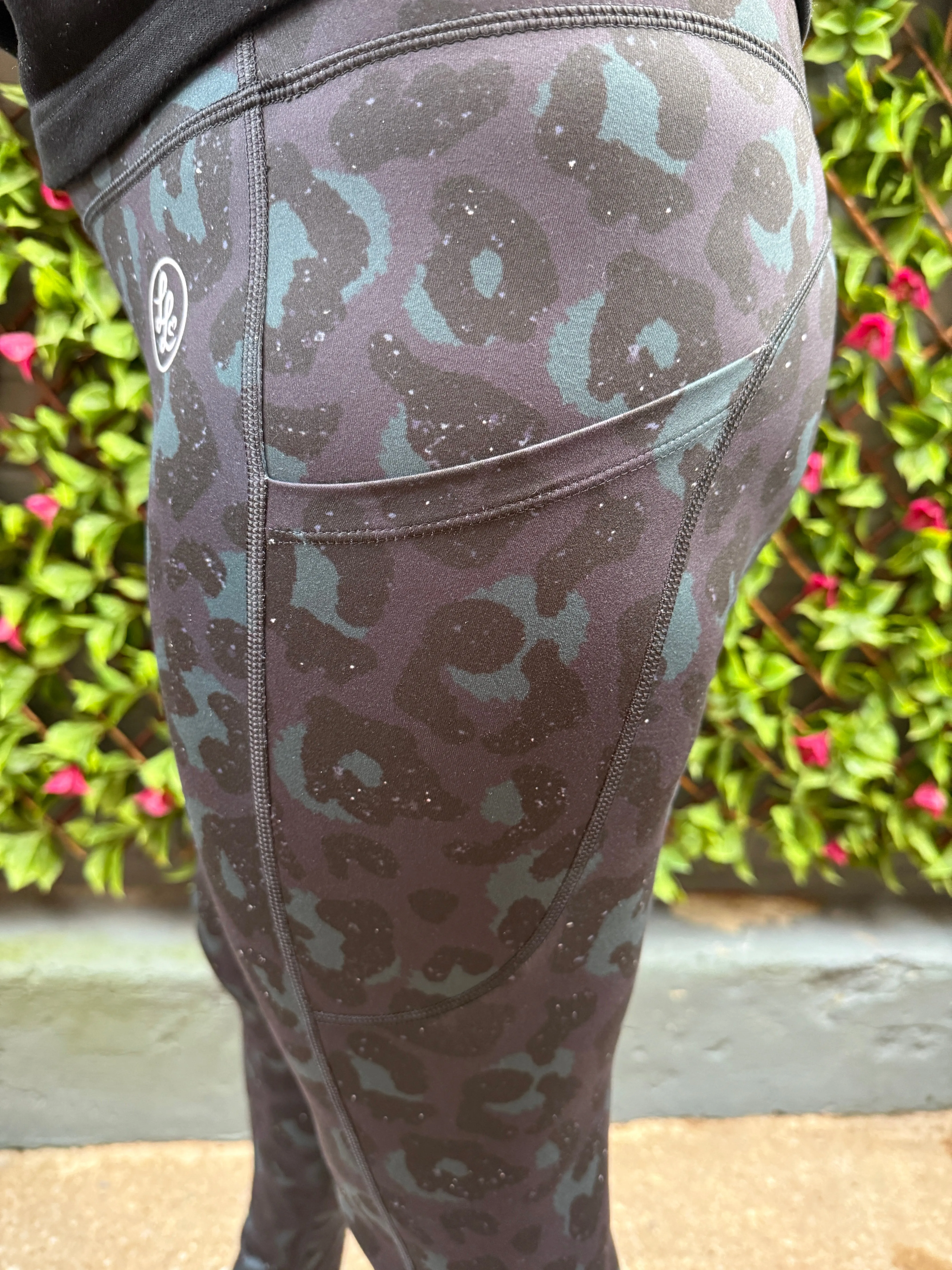 Shadow Prowl Side Pocket Recycled Leggings (Made in the UK)
