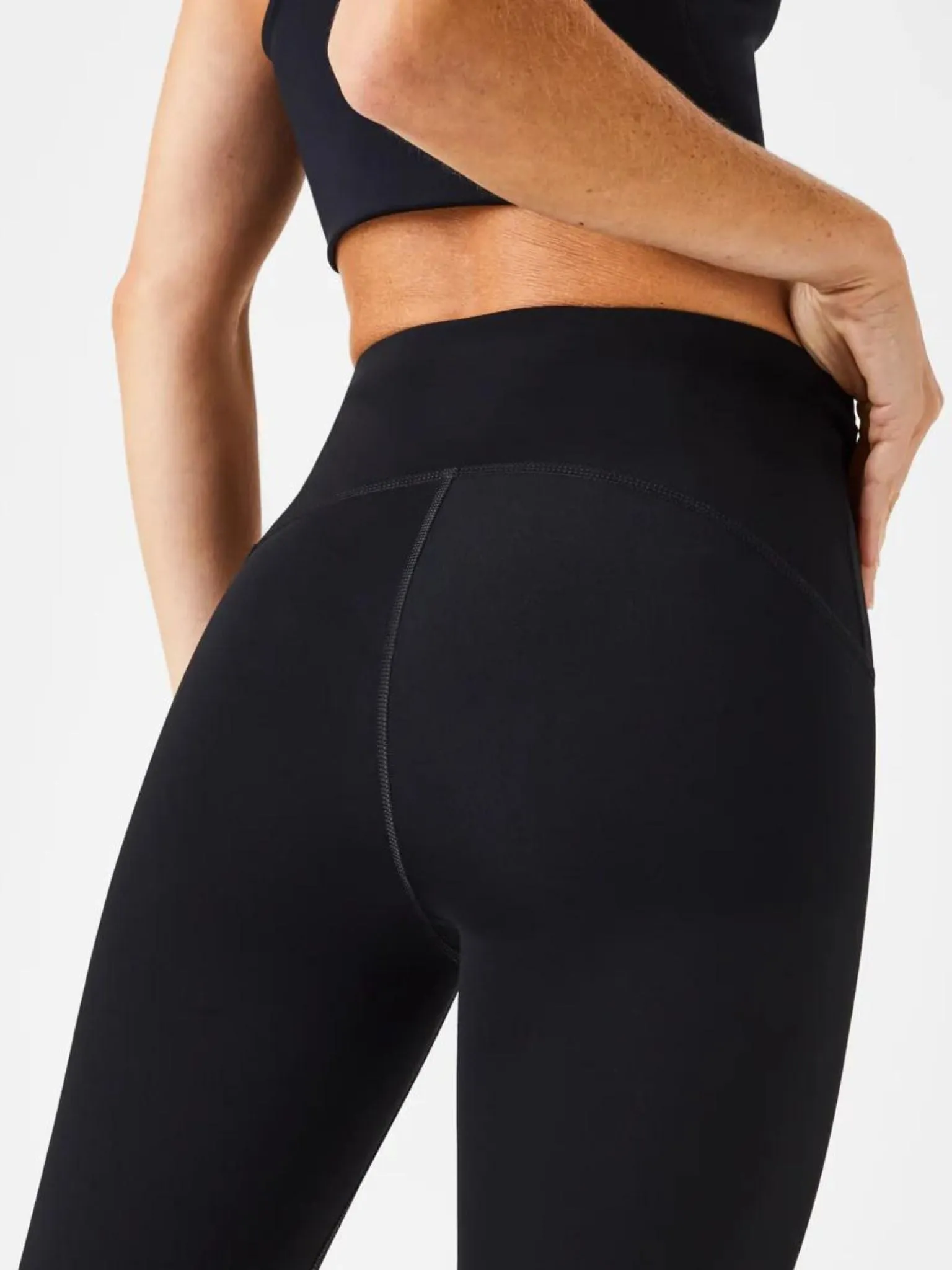 SPANX 7/8 Booty Boost Legging