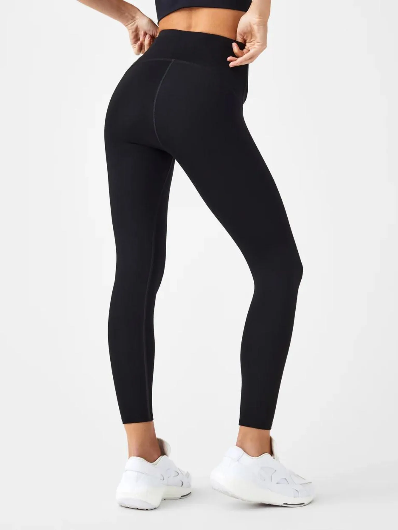 SPANX 7/8 Booty Boost Legging