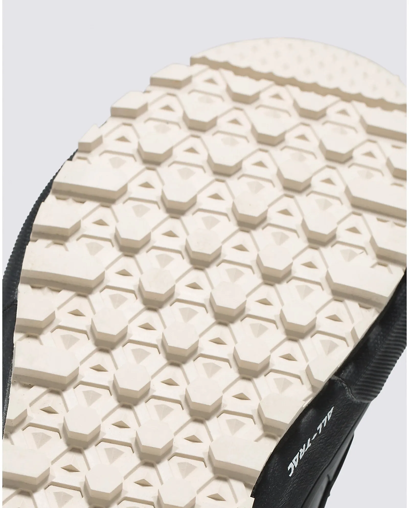 Standard Mid Chelsea Snow MTE Apre Boots