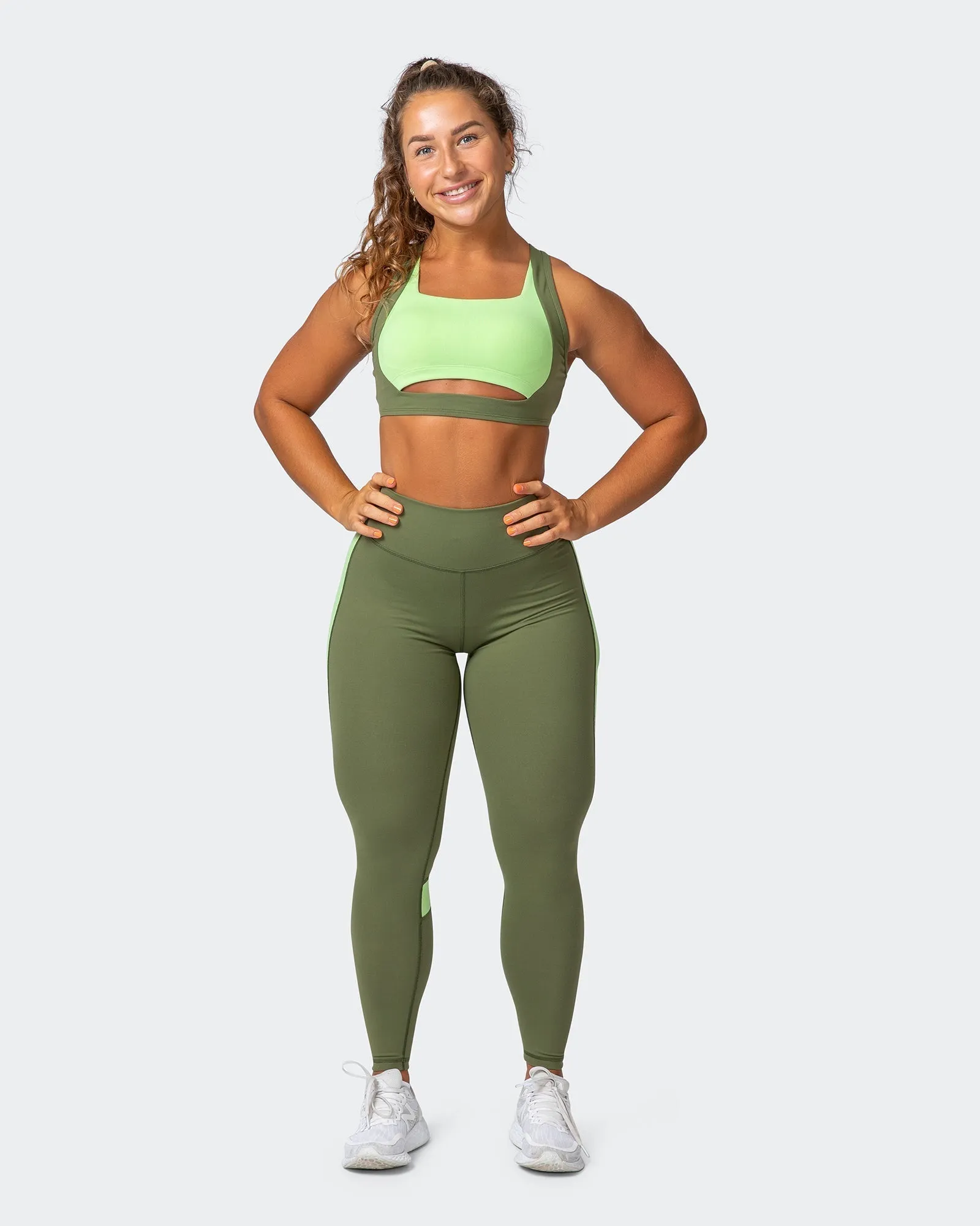 Sunlight Signature Scrunch Ankle Length Leggings - Green Ivy