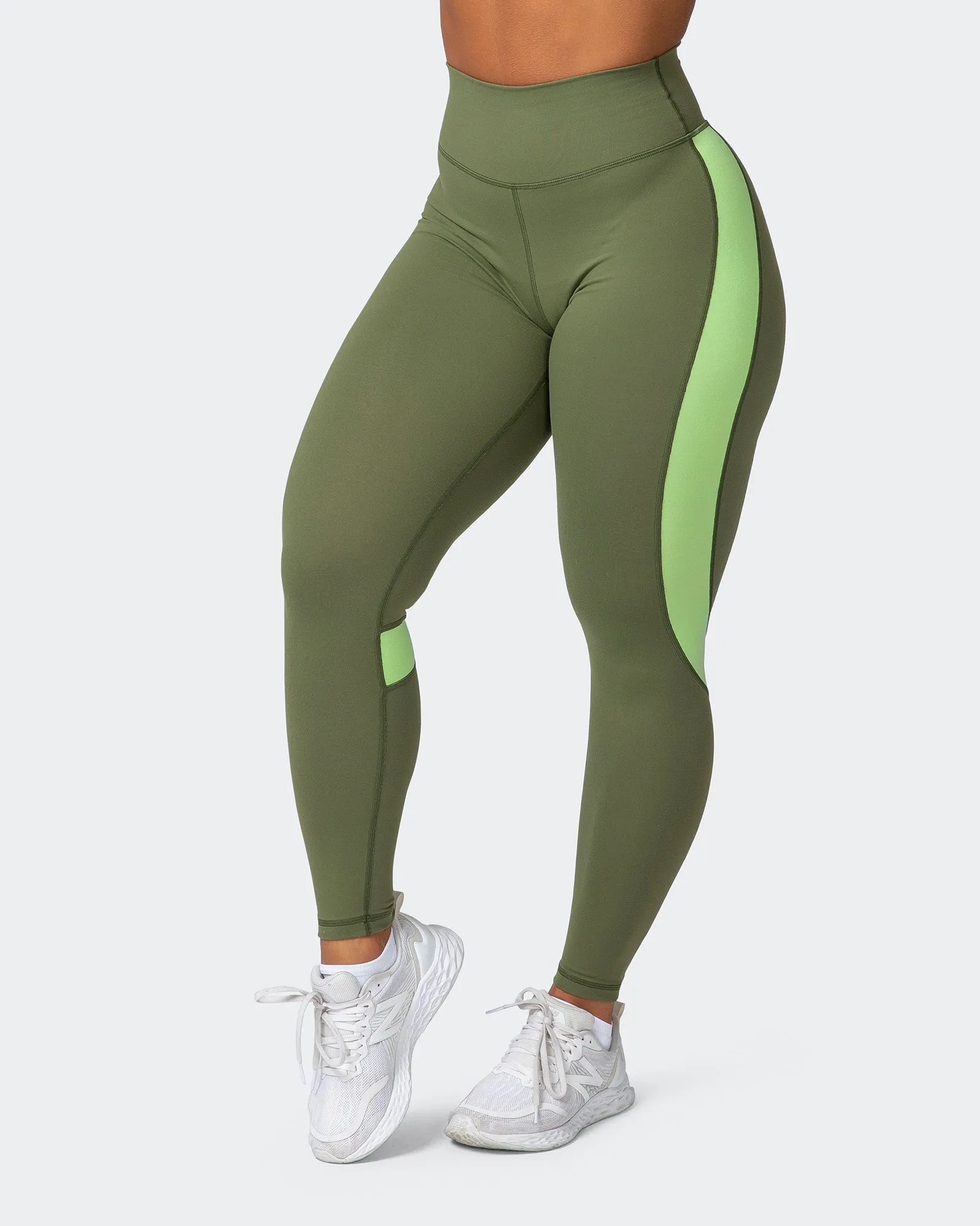 Sunlight Signature Scrunch Ankle Length Leggings - Green Ivy