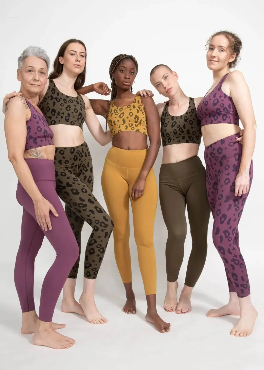 Surf & Yoga Leggings mit Lila Leopard Print