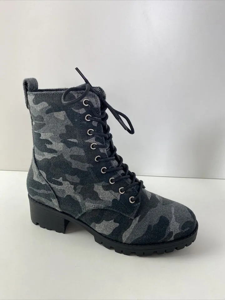 True Craft RAYLEE Gray Camo Fabric Lace Up/Zip Block Heel Hiking Boot