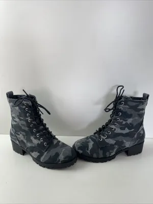 True Craft RAYLEE Gray Camo Fabric Lace Up/Zip Block Heel Hiking Boot