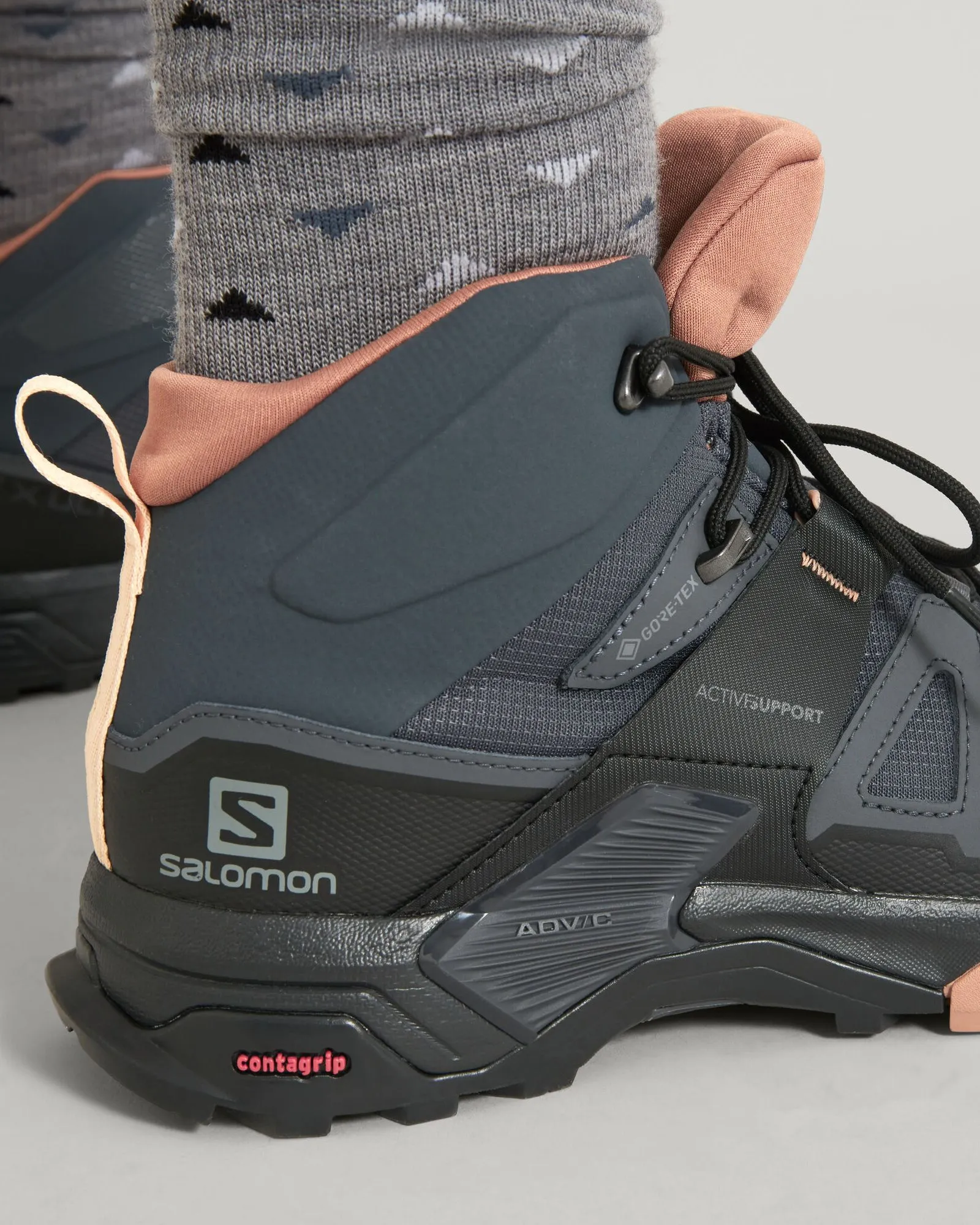 Women's Salomon X Ultra 4 GORE-TEX Mid Hiking Boots - Ebony/Mocha Mousse/Almond Cream