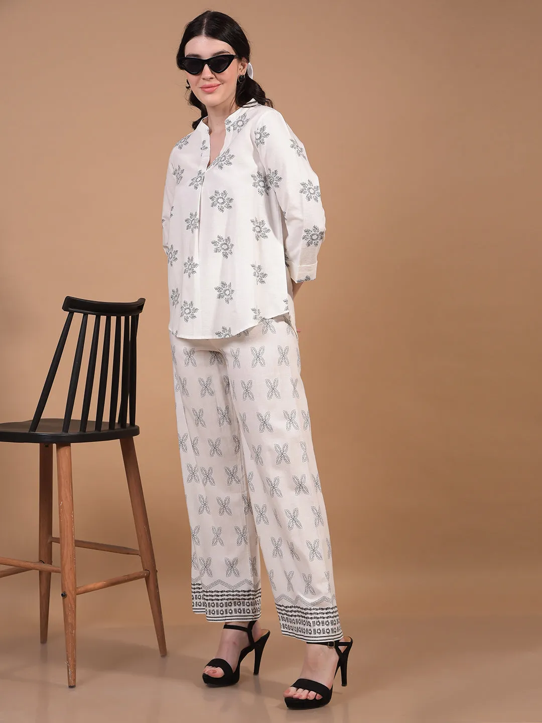 Women's White Floral Print V-Neck Linen Top