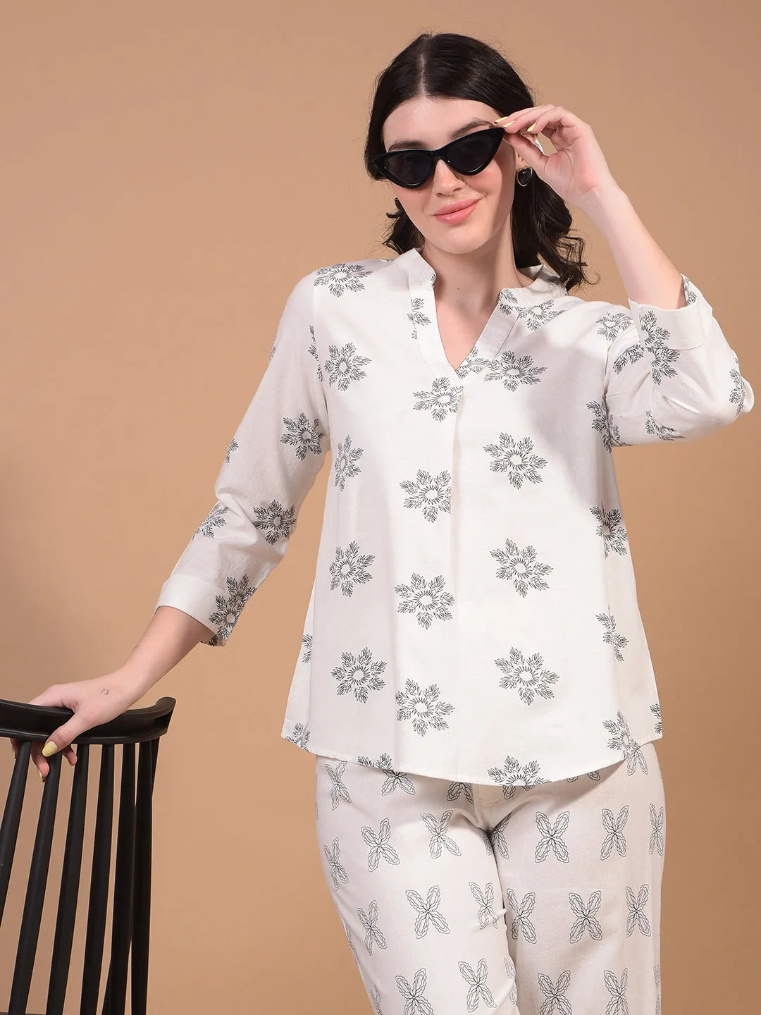Women's White Floral Print V-Neck Linen Top